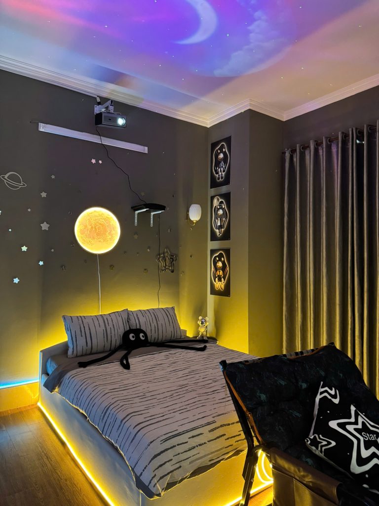 Moon Space 1